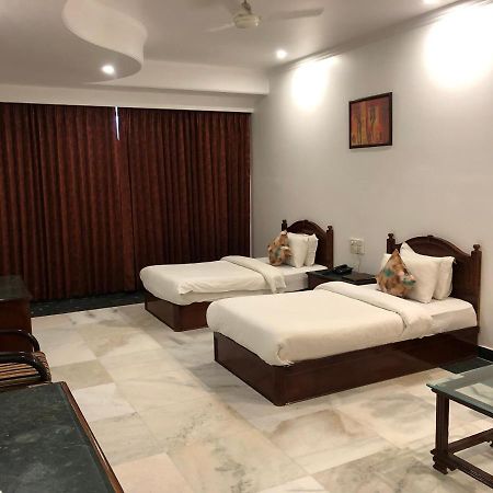 Hotel Lawrence Amritsar Ngoại thất bức ảnh