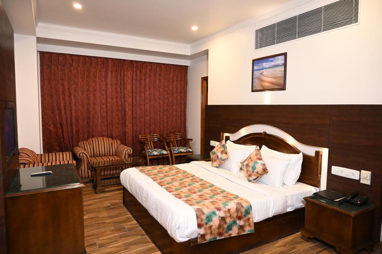 Hotel Lawrence Amritsar Ngoại thất bức ảnh