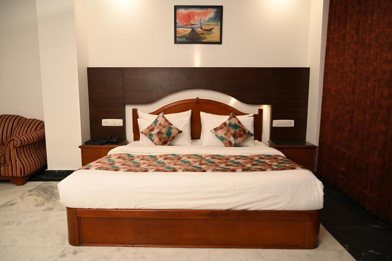 Hotel Lawrence Amritsar Ngoại thất bức ảnh
